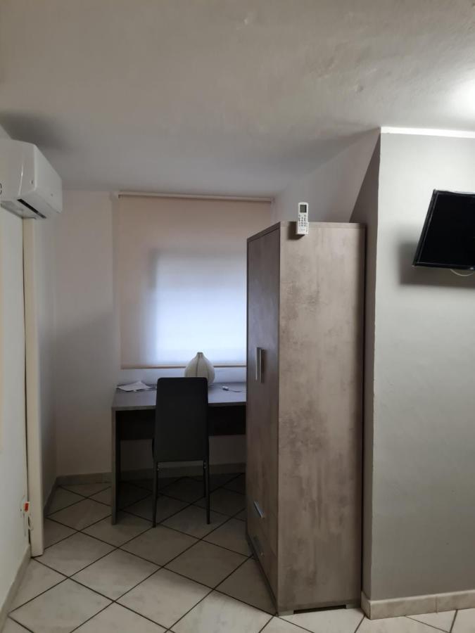 מלון אוריו אל סריו Landlady Airport Orio Bergamo Ida מראה חיצוני תמונה
