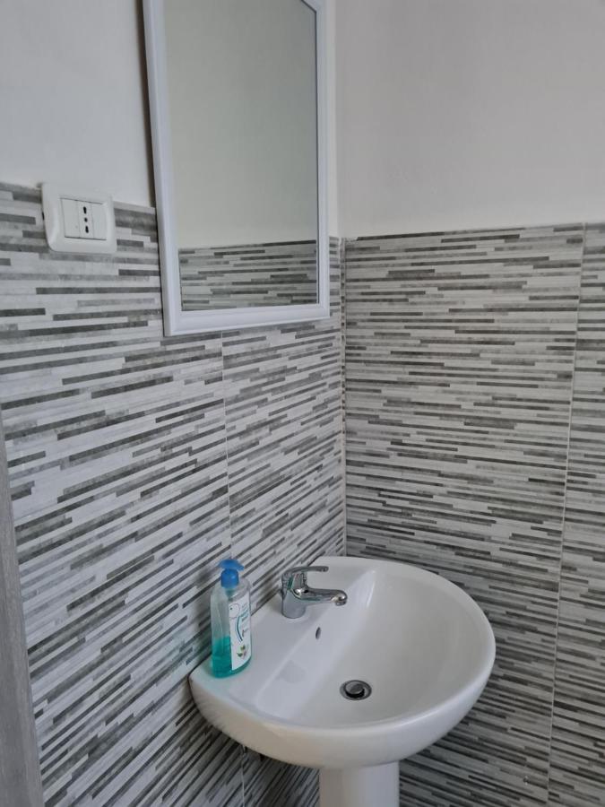 מלון אוריו אל סריו Landlady Airport Orio Bergamo Ida מראה חיצוני תמונה