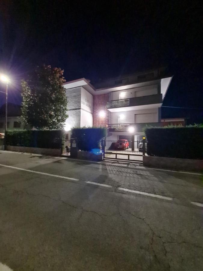 מלון אוריו אל סריו Landlady Airport Orio Bergamo Ida מראה חיצוני תמונה